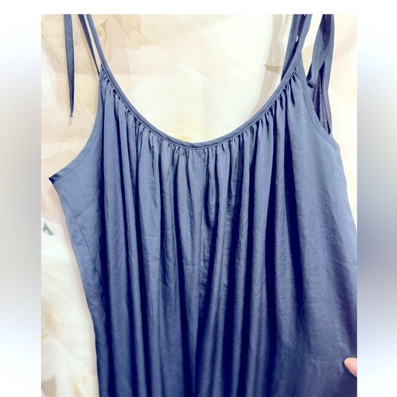 VICTORIA SECRET NAVY ADJUSTABLE STRAP HAREM SATIN JUMPSUIT SIZE XS - Picture 14 of 15